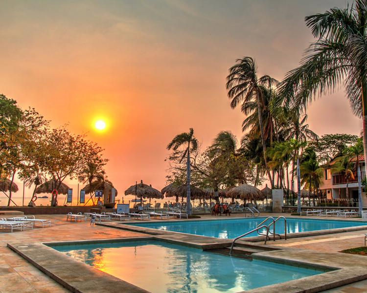 PISCINA ESTELAR Santamar Hotel & Centro de Convenciones Santa Marta